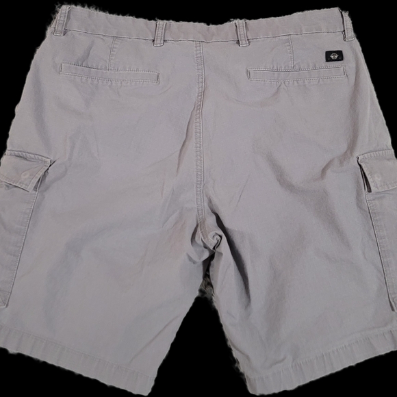 Men's cargo shorts - Picture 2 of 3